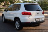 Used 2017 Volkswagen Tiguan Limited w/ Alloy Wheels Package image 4