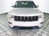 Used 2021 Jeep Grand Cherokee Laredo image 2