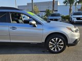 Used 2017 Subaru Outback 3.6R Limited image 2
