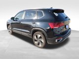 Used 2024 Volkswagen Taos SE image 3