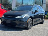 Used 2020 Chrysler Pacifica Limited w/ Advanced Safetytec Group image 3