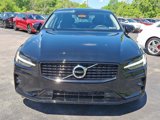 Certified 2022 Volvo S60 B5 Momentum w/ Premium Package image 2