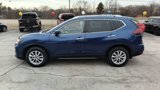 Used 2020 Nissan Rogue SV image 2