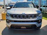 Used 2025 Jeep Compass Latitude image 2