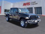 Used 2023 Jeep Gladiator Sport image 3