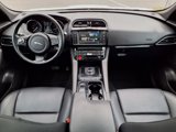 Used 2018 Jaguar F-PACE Premium image 4