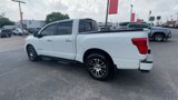 Used 2021 Nissan Titan SV w/ SV Convenience Package image 6