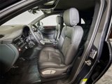 Certified 2021 Porsche Macan image 5
