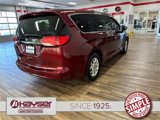 Used 2022 Chrysler Voyager LX image 5