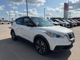 Used 2020 Nissan Kicks SV image 2