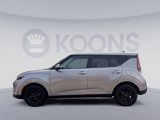 Used 2023 Kia Soul LX w/ LX Technology Package image 2