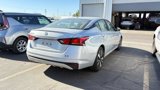 Used 2022 Nissan Altima 2.5 SV image 3