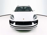 Certified 2025 Porsche Macan image 6