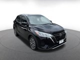 Used 2024 Nissan Kicks SV image 3