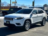 Used 2019 Jeep Cherokee Latitude w/ Cold Weather Group image 3