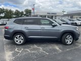 Used 2022 Volkswagen Atlas SE image 2