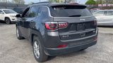 Used 2024 Jeep Compass Latitude image 4