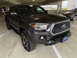 Used 2019 Toyota Tacoma TRD Off-Road image 2
