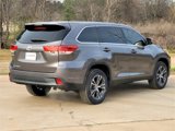 Used 2019 Toyota Highlander LE image 3