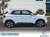 Used 2023 Hyundai Venue SEL image 4