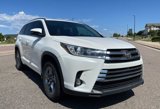 Used 2019 Toyota Highlander Limited Platinum image 3