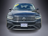 Used 2022 Volkswagen Tiguan SE image 2