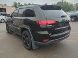 Used 2019 Jeep Grand Cherokee Laredo image 3