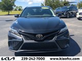 Used 2021 Toyota Camry SE image 3
