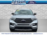 Used 2020 Ford Explorer XLT w/ Equipment Group 202A image 2
