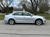 Used 2015 Volkswagen Passat TDI SE image 6