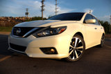 Used 2017 Nissan Altima 2.5 SR image 2