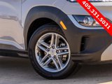 Used 2023 Hyundai Kona SE image 3