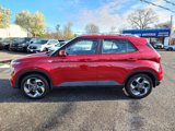 Used 2022 Hyundai Venue Limited image 2