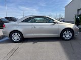 Used 2009 Volkswagen Eos Komfort image 2