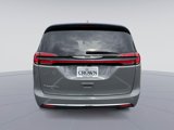 Used 2022 Chrysler Pacifica Touring-L image 4