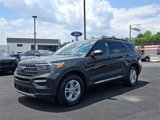 Certified 2022 Ford Explorer XLT w/ Equipment Group 202A image 3