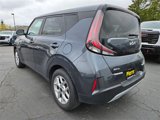 Used 2023 Kia Soul LX w/ LX Technology Package image 2