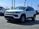 Used 2022 Jeep Compass Latitude image 3
