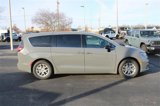 New 2025 Chrysler Pacifica Select image 2