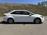 Used 2022 Toyota Corolla LE image 4