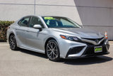 Used 2021 Toyota Camry SE image 3