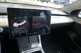 Used 2022 Tesla Model 3 Standard Range image 4