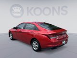 Used 2022 Hyundai Elantra SE image 4