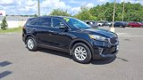 Used 2019 Kia Sorento LX image 2