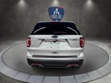 Used 2018 Ford Explorer XLT image 4