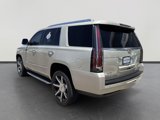 Used 2016 Cadillac Escalade Luxury image 4