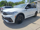 Used 2022 Volkswagen Tiguan SE R-Line image 3