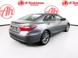 Used 2016 Toyota Camry SE image 3