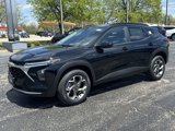 New 2025 Chevrolet Trax LT w/ LT Convenience Package image 3