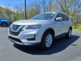 Used 2018 Nissan Rogue SV w/ Premium Package image 2
